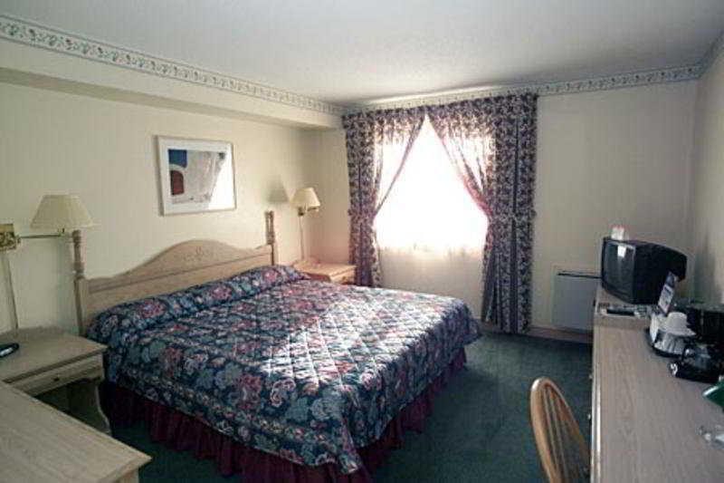Holiday Inn Express Hotel & Suites Uptown Fredericton By Ihg Номер фото